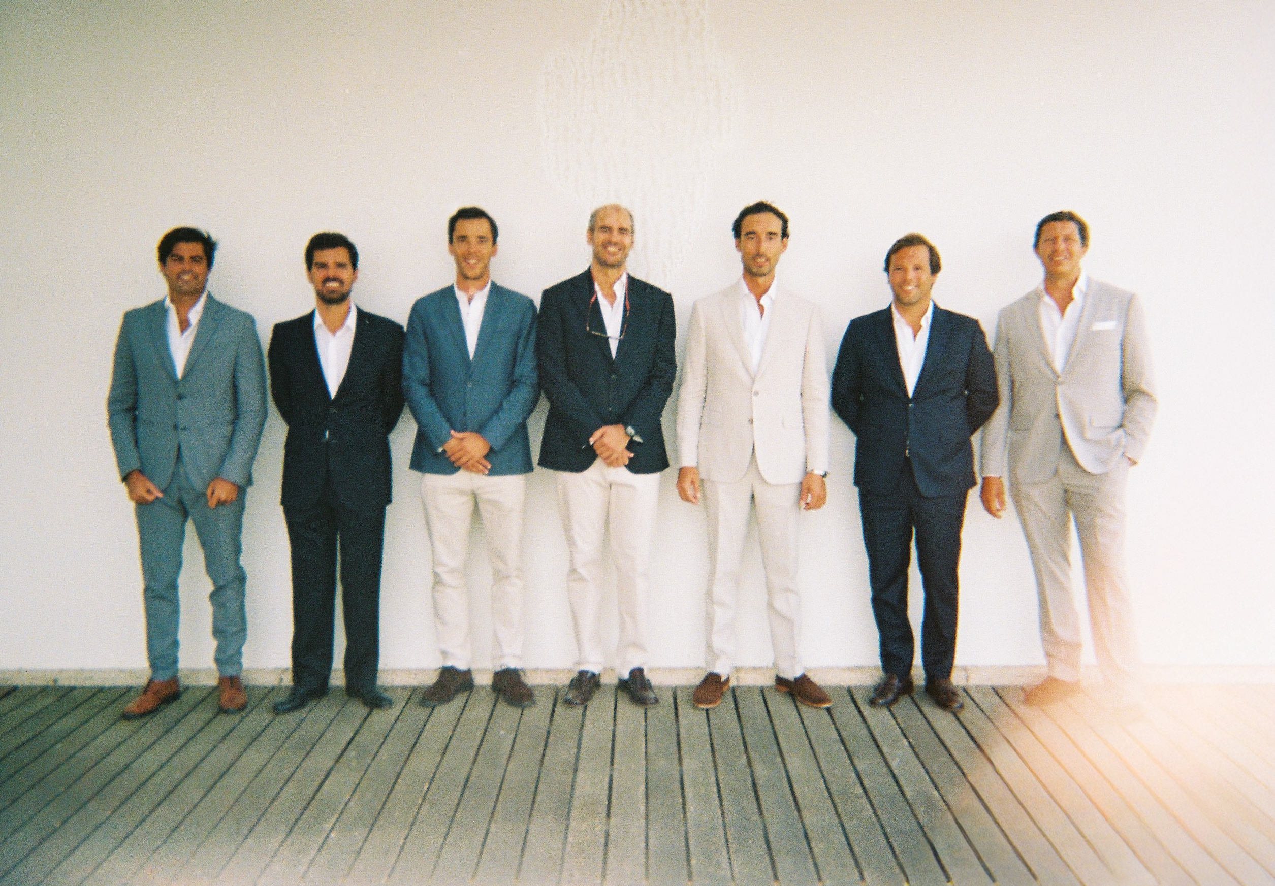 Grupo captado em película 35mm preto e branco
